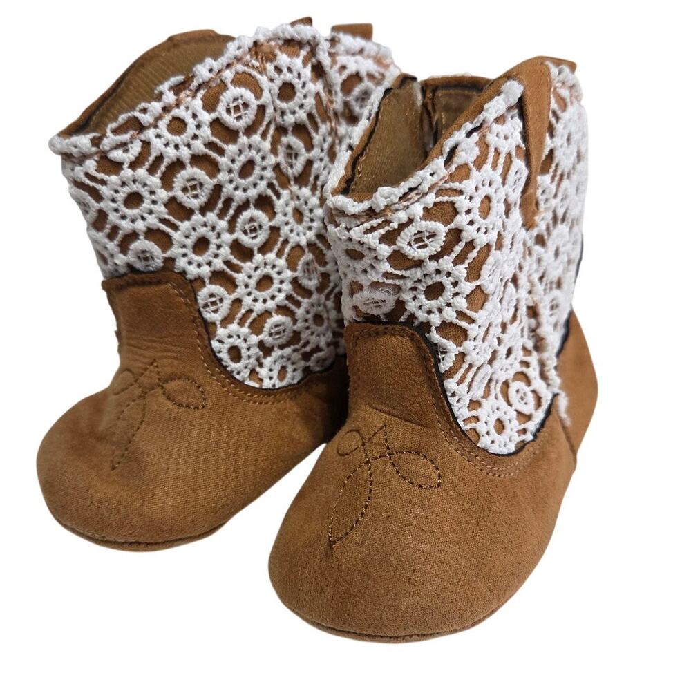 NWT Toddler Tan Crochet Lace Boots - Cracker Barrel - Toddler 3
